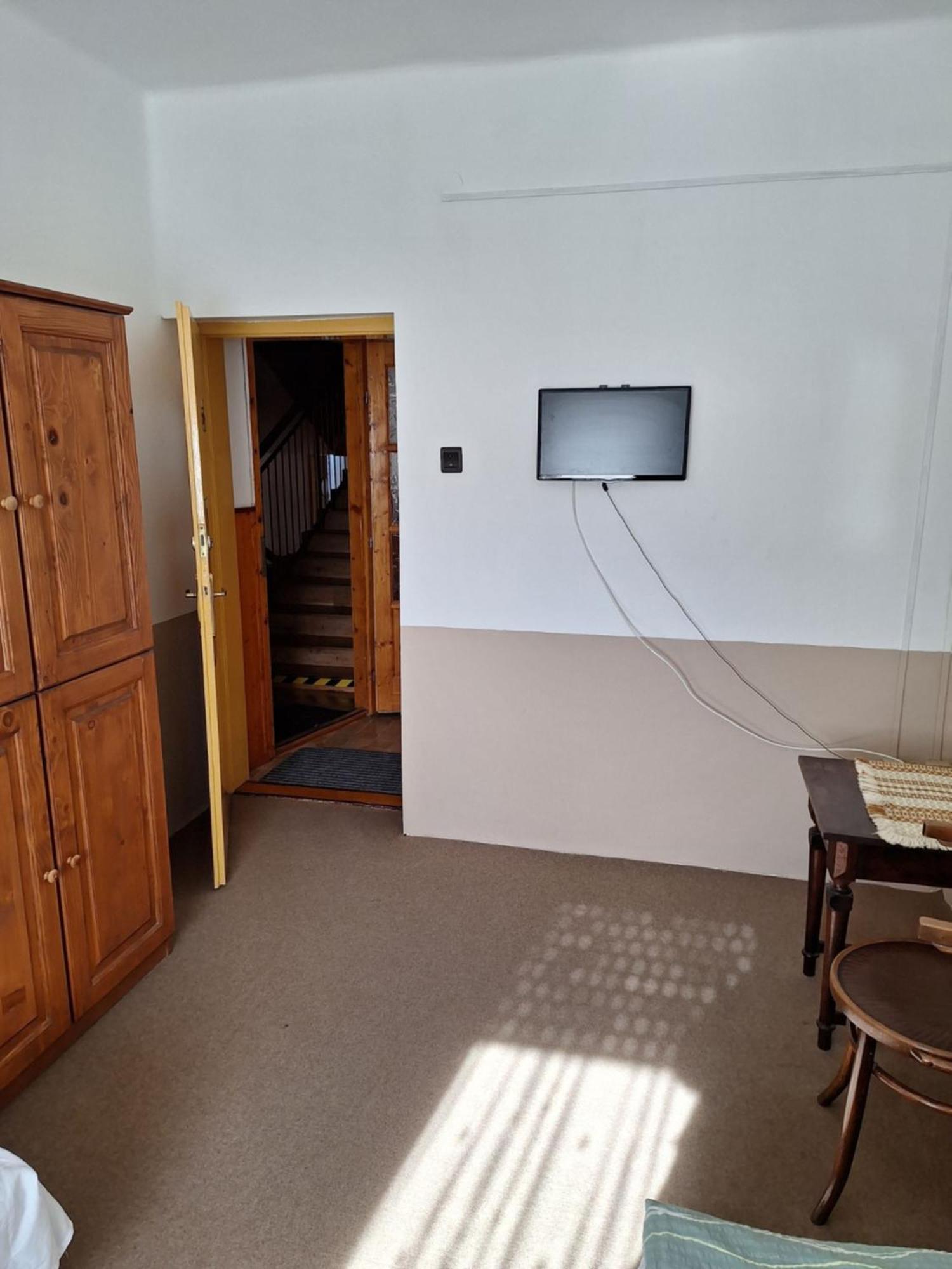 Bed and Breakfast Fenyő Panzió Mezőkövesd Exterior foto