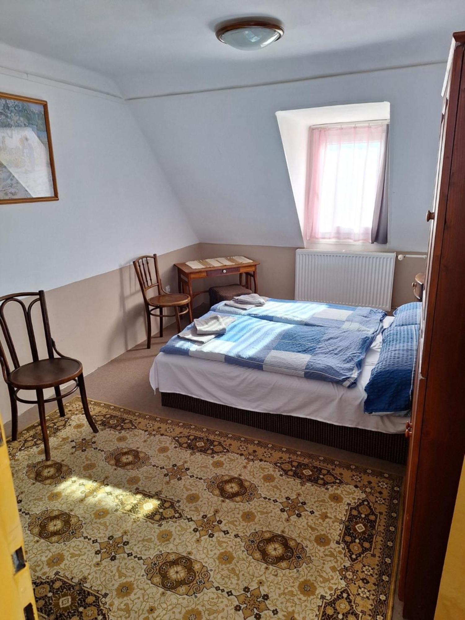 Bed and Breakfast Fenyő Panzió Mezőkövesd Exterior foto
